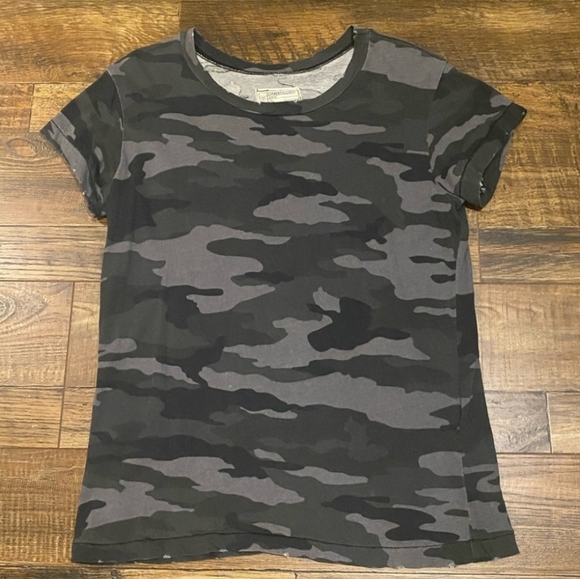 Current Elliott Distressed Black Camo Cotton Tee T-Shirt - Picture 3 of 7